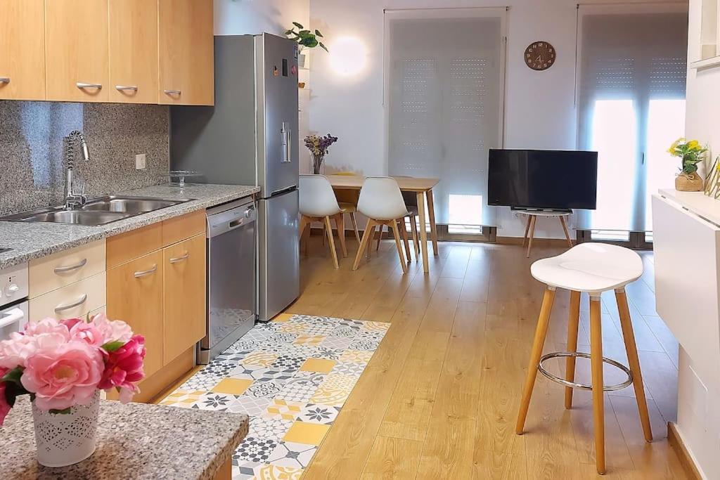 Precioso Apartamento Duplex En El Centro De Olot Appartement Buitenkant foto
